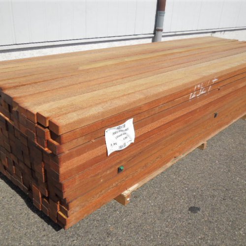 Podkladní hranoly z odolných dřevin - terasové dřevo