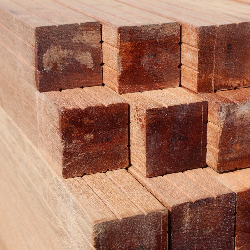 Konstrukční hranol - dřevo na terasu