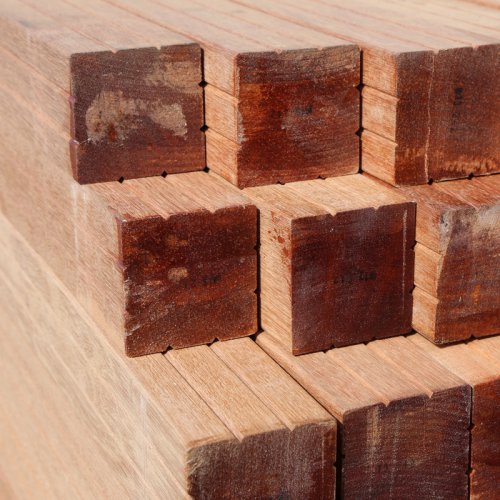 Konstrukční hranol - terasové dřevo
